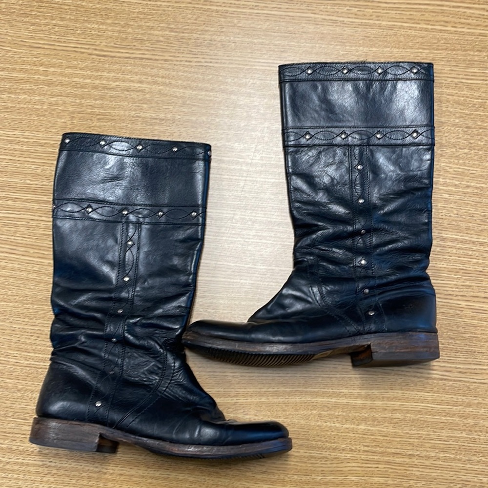 Frye pre-loved riding boots women’s size 8B